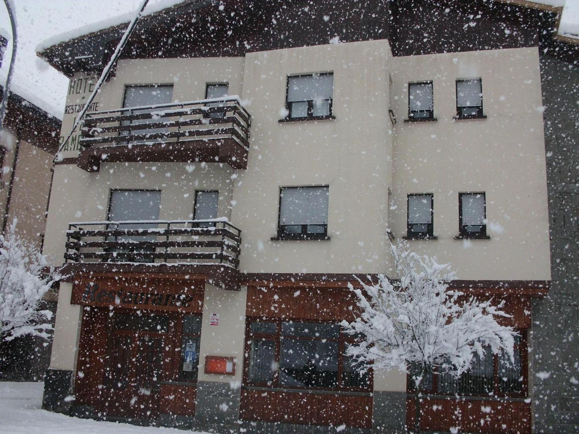 Hotel La Rambla Biescas  Dış mekan fotoğraf