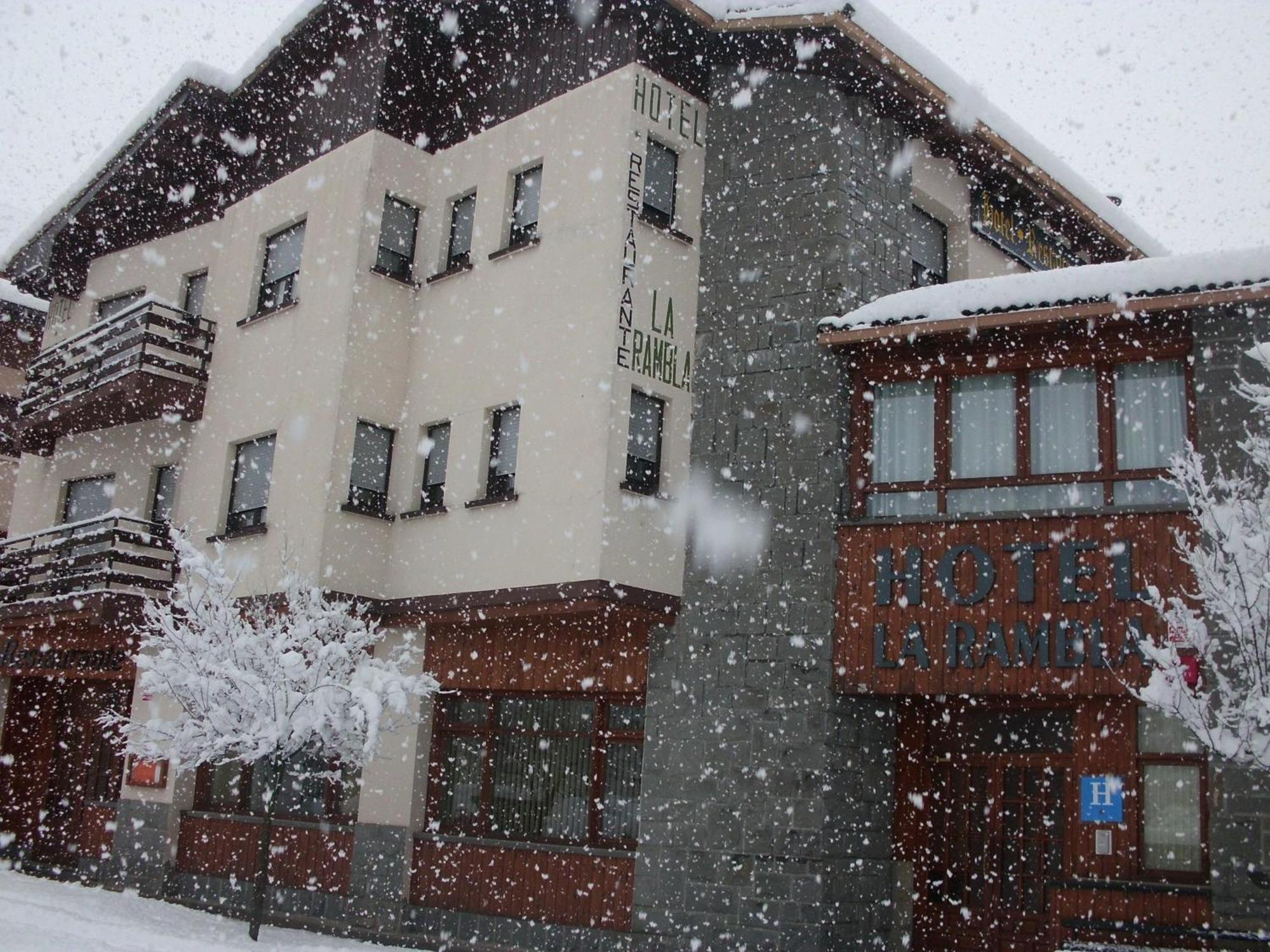 Hotel La Rambla Biescas  Dış mekan fotoğraf